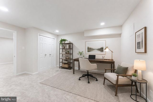 9617 WOODEDGE DR, Burke, VA 22015