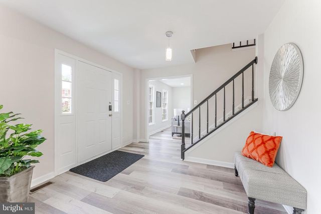 9617 WOODEDGE DR, Burke, VA 22015