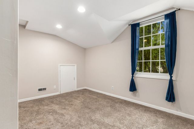 45 S Julian Street, Naperville, IL 60540