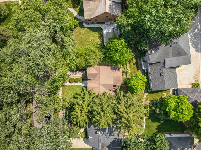 45 S Julian Street, Naperville, IL 60540