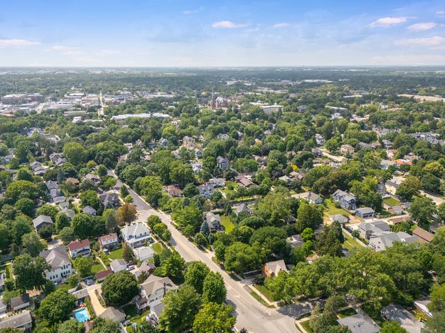 45 S Julian Street, Naperville, IL 60540