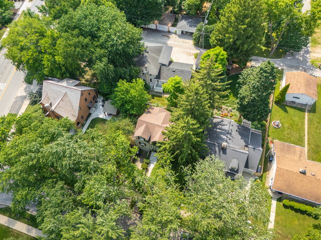 45 S Julian Street, Naperville, IL 60540