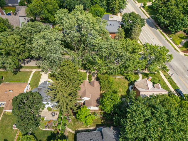 45 S Julian Street, Naperville, IL 60540
