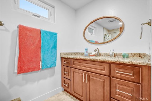 14472 Birmingham, Tustin, CA 92780