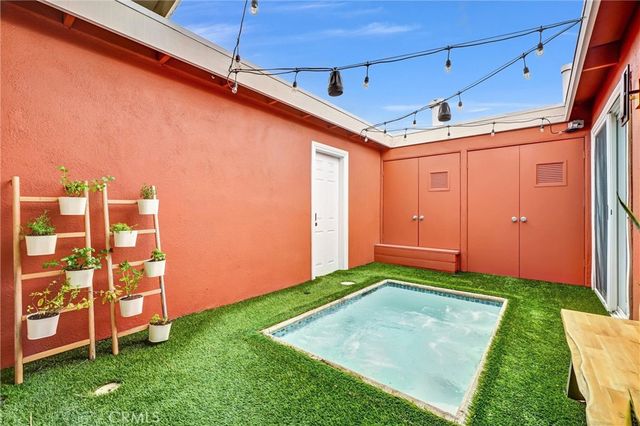 14472 Birmingham, Tustin, CA 92780