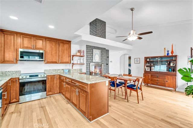 14472 Birmingham, Tustin, CA 92780