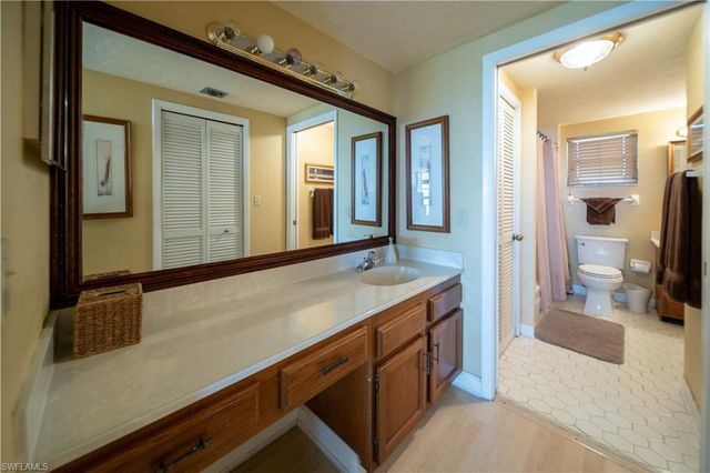 807 River Point DR 304D, Naples, FL 34102