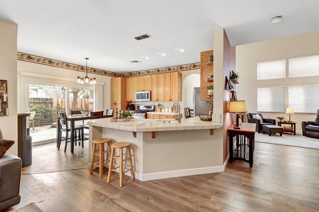 2600 Dinwiddie Way, Elk Grove, CA 95758