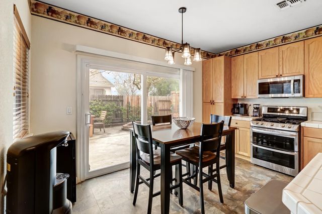 2600 Dinwiddie Way, Elk Grove, CA 95758