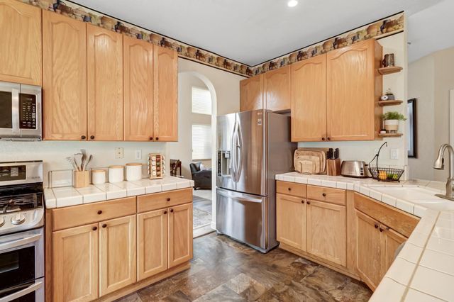 2600 Dinwiddie Way, Elk Grove, CA 95758