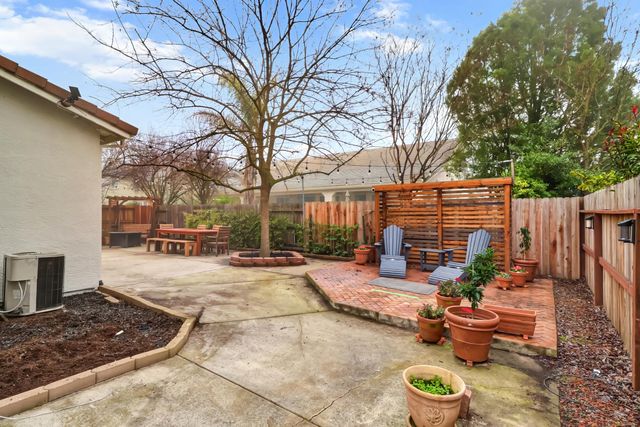 2600 Dinwiddie Way, Elk Grove, CA 95758