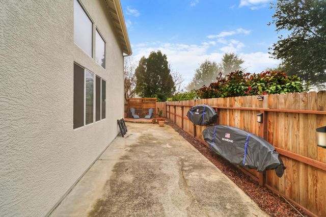 2600 Dinwiddie Way, Elk Grove, CA 95758