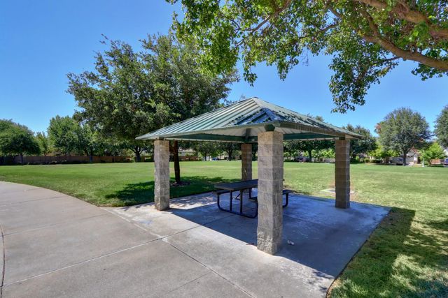 2600 Dinwiddie Way, Elk Grove, CA 95758