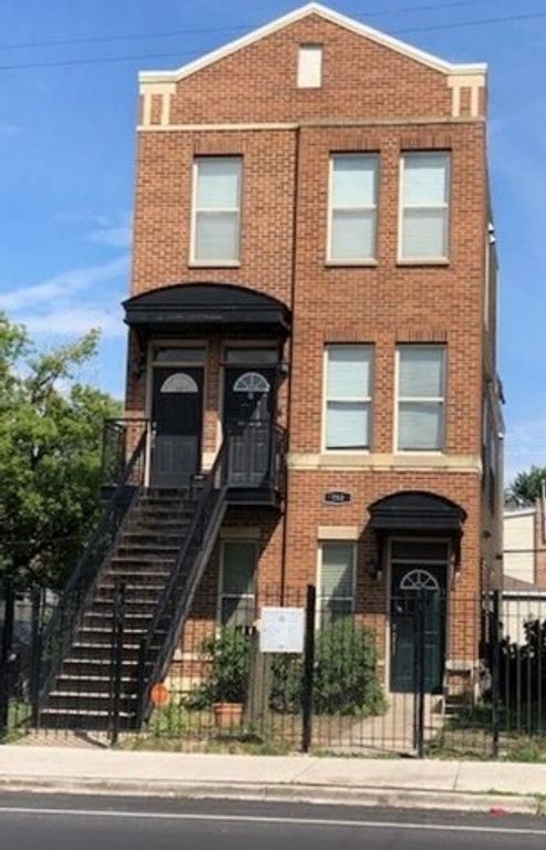 753 S Kedzie Avenue 2, Chicago, IL 60612