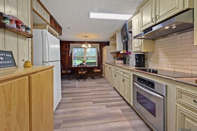 23353 Elberta Ln, Zachary, LA 70791