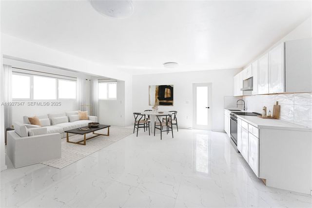 800 NW 67th St 800, Miami, FL 33150