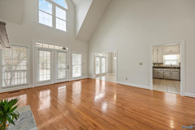 2640 Bransford Trail, Owens Cross Roads, AL 35763