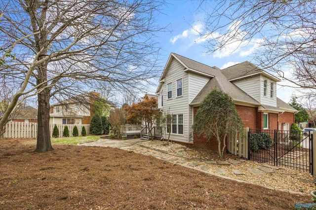 2640 Bransford Trail, Owens Cross Roads, AL 35763