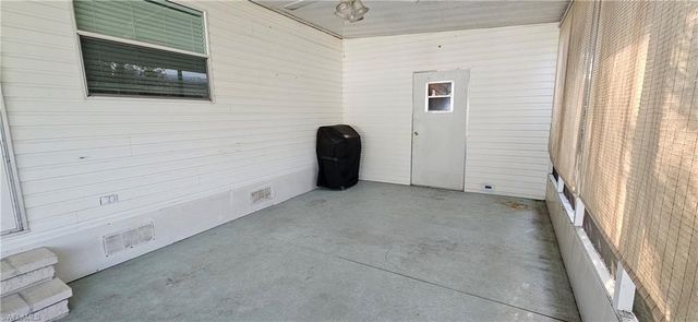 8410 Wagon Wheel CIR, North Fort Myers, FL 33917