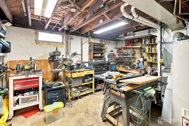 6 Burnham Road, East Brunswick, NJ 08816