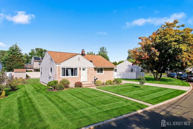 6 Burnham Road, East Brunswick, NJ 08816