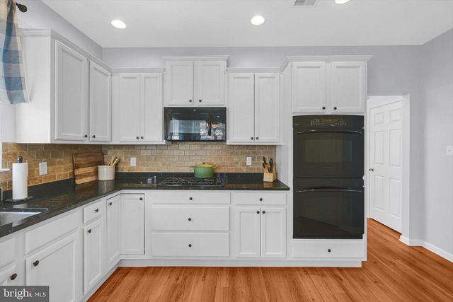 901 RIDGEVIEW DR, Morgantown, PA 19543