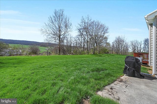 901 RIDGEVIEW DR, Morgantown, PA 19543