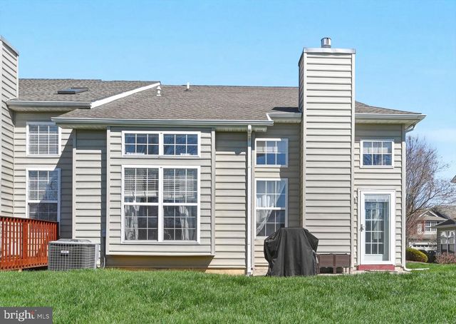 901 RIDGEVIEW DR, Morgantown, PA 19543