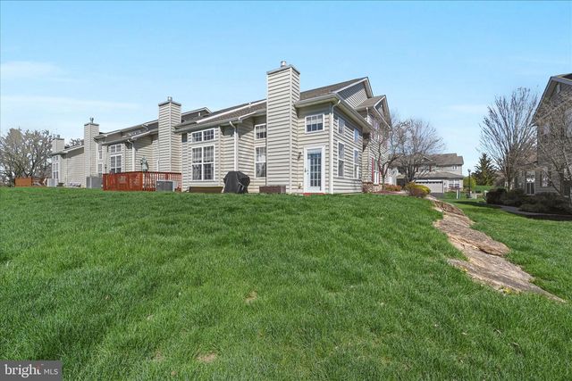 901 RIDGEVIEW DR, Morgantown, PA 19543