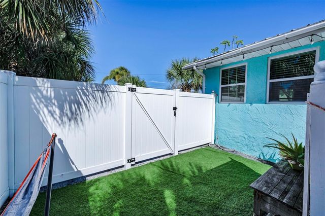 504 70TH AVENUE, St Pete Beach, FL 33706