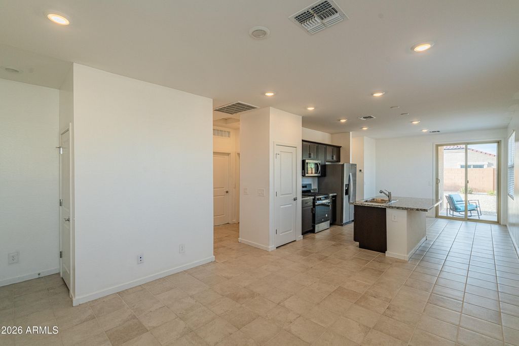 2458 E ALONSO Drive, Casa Grande, AZ 85194 — photo 3