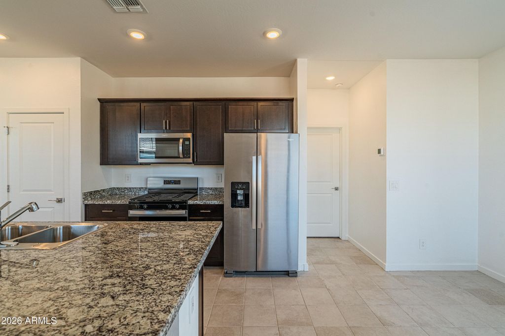 2458 E ALONSO Drive, Casa Grande, AZ 85194 — photo 5