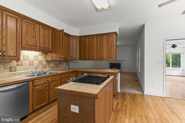5600 CALVIN, Saint Leonard, MD 20685