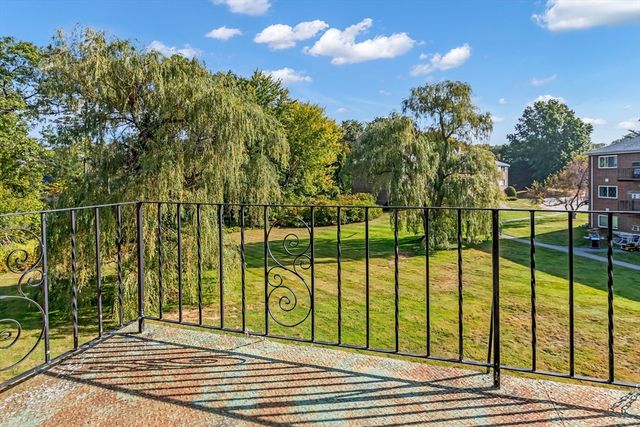 35 Fernview Ave 5, North Andover, MA 01845