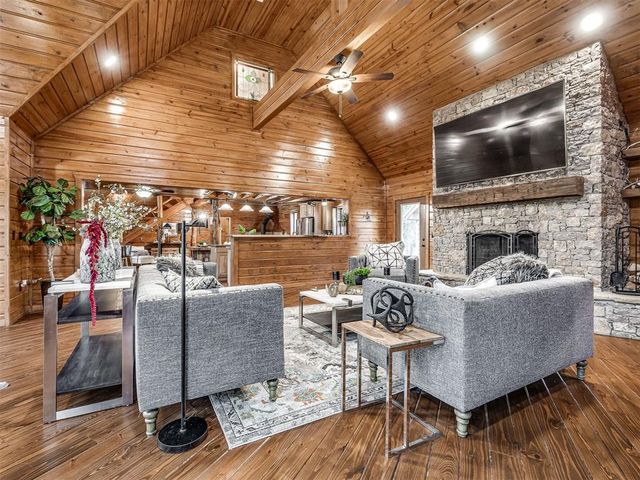 15700 Holt Road, Skiatook, OK 74070