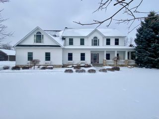 4169 Mountain View Court, Freeland, MI 48623