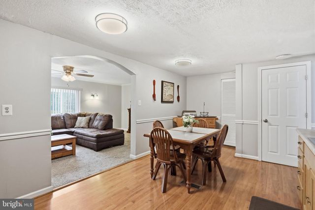 1233 SUMMIT POINT DR, Front Royal, VA 22630