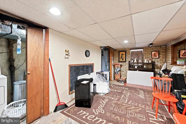 338 S STRATFORD RD, Glenolden, PA 19036