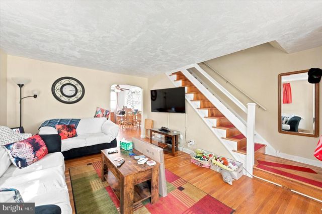 338 S STRATFORD RD, Glenolden, PA 19036