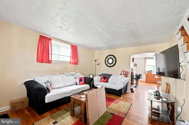 338 S STRATFORD RD, Glenolden, PA 19036