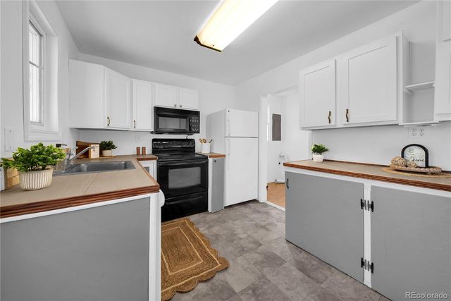 701 4th Street, Akron, CO 80720