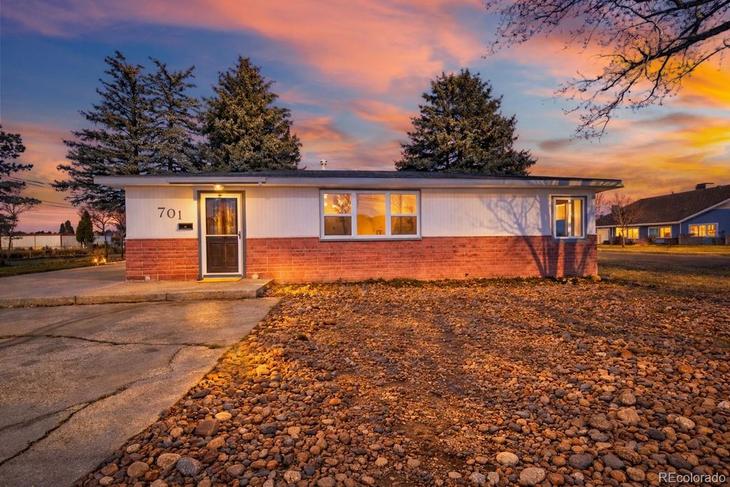 701 4th Street, Akron, CO 80720