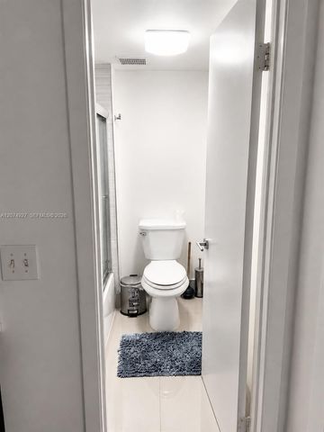 16511 Blatt Boulevard 103, Weston, FL 33326