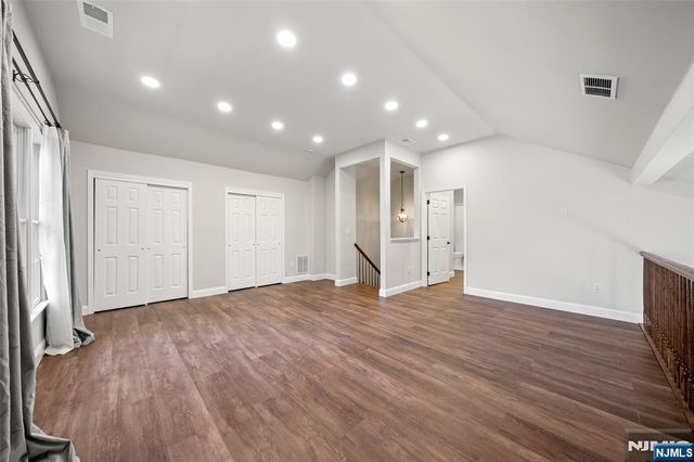 25 Woods Edge Road 25, Old Tappan, NJ 07675