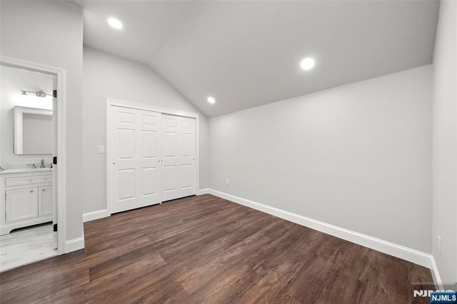 25 Woods Edge Road 25, Old Tappan, NJ 07675