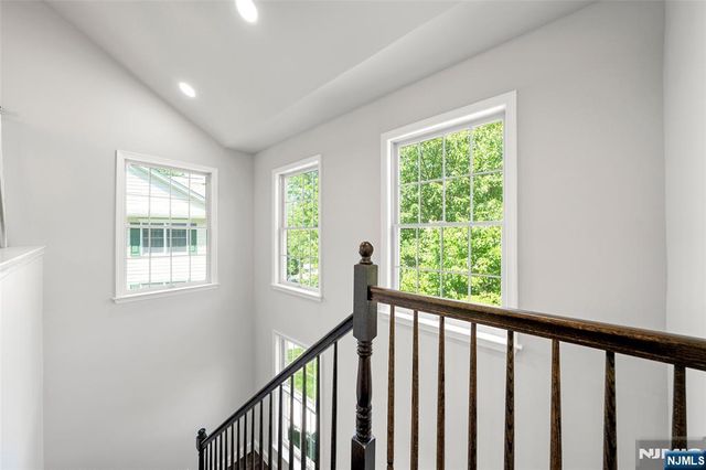 25 Woods Edge Road 25, Old Tappan, NJ 07675