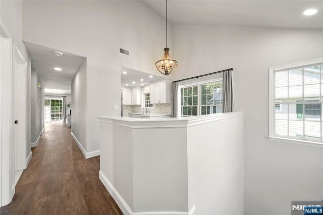 25 Woods Edge Road 25, Old Tappan, NJ 07675