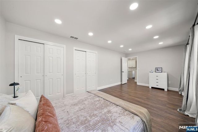 25 Woods Edge Road 25, Old Tappan, NJ 07675