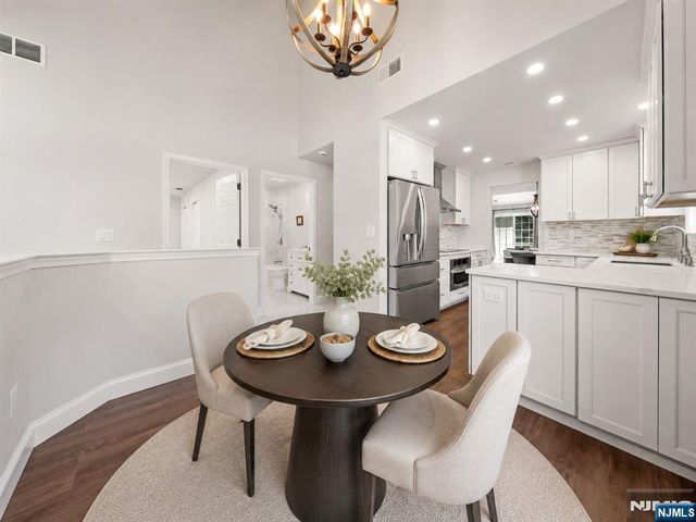 25 Woods Edge Road 25, Old Tappan, NJ 07675