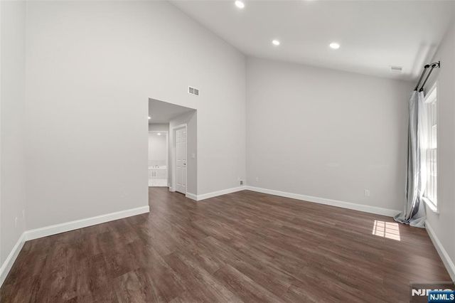25 Woods Edge Road 25, Old Tappan, NJ 07675